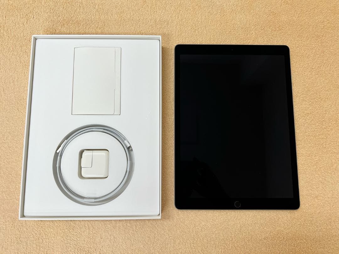 iPad Pro 12.9インチ 第1世代 128GB キーボードケース付き