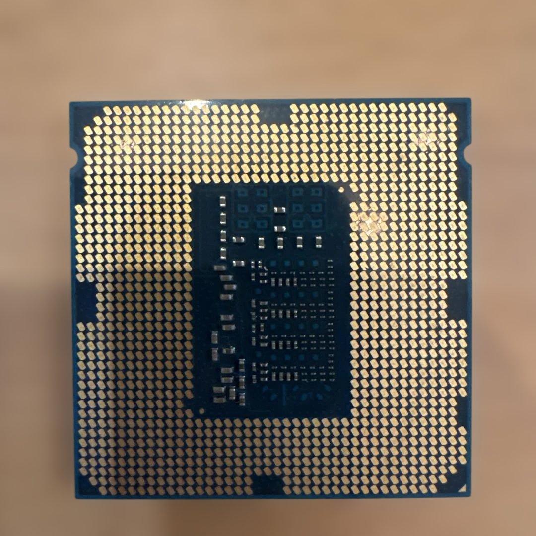 CPU Intel Core i7-4770 1個i5-4790 1個　@24