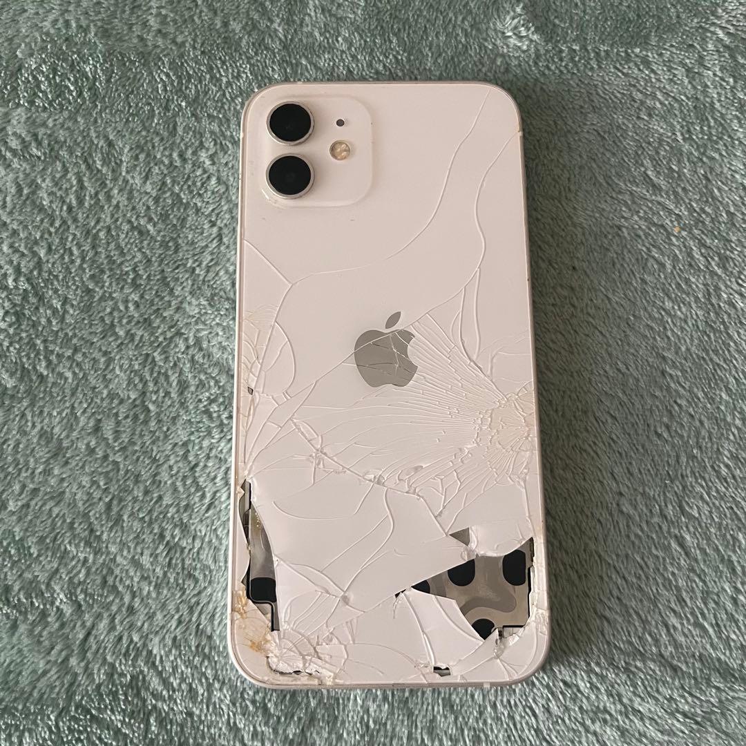 Apple iPhone12 ホワイト 本体