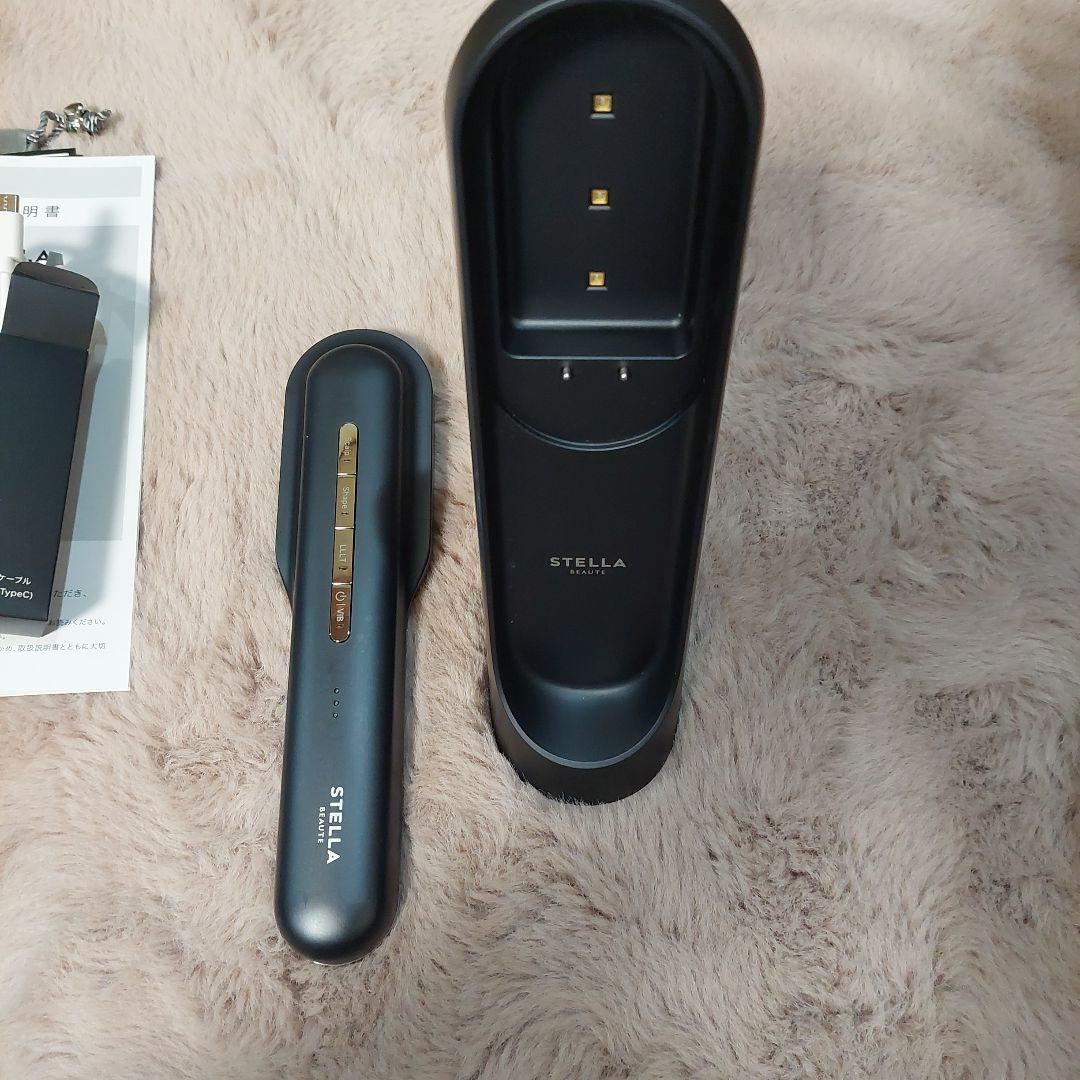 レーザー&EMSリフトブラシ　PRO STELLA BEAUTE