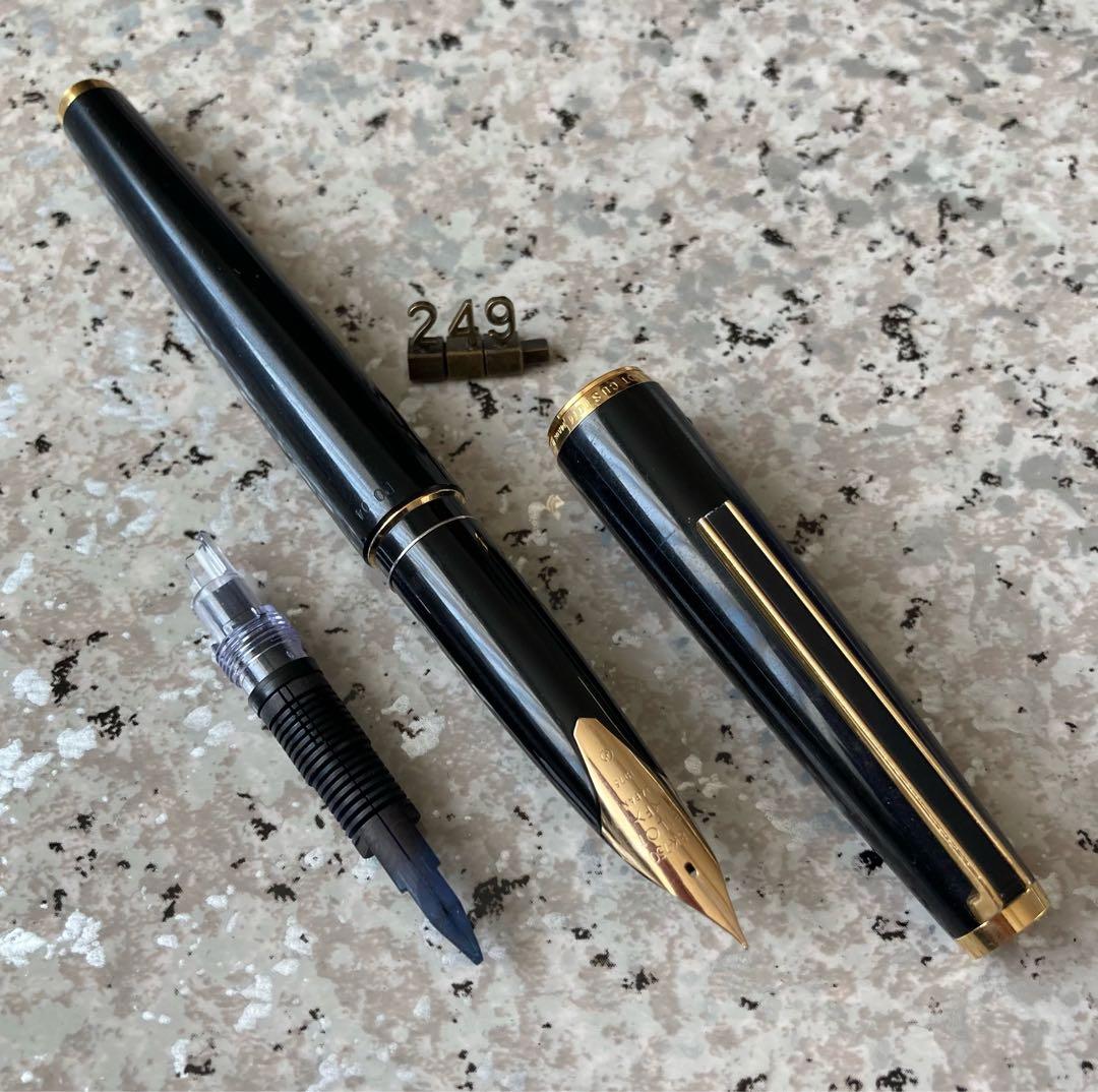 #249 オーバーホール済み パイロット PILOT カスタム 18k