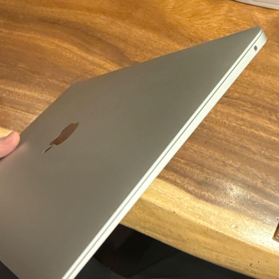 MacBook Air 2020 i5/8GB/512GB 動作良好 美品