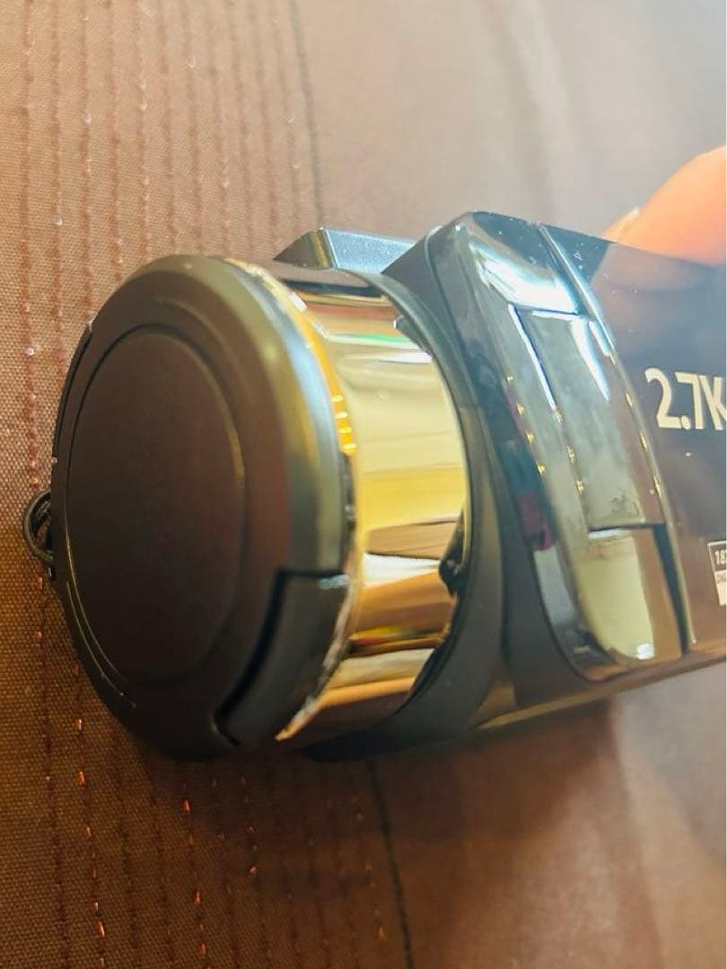 ビデオカメラ 2.7K 1080P 4200万画素 128GBカード対応 初心者
