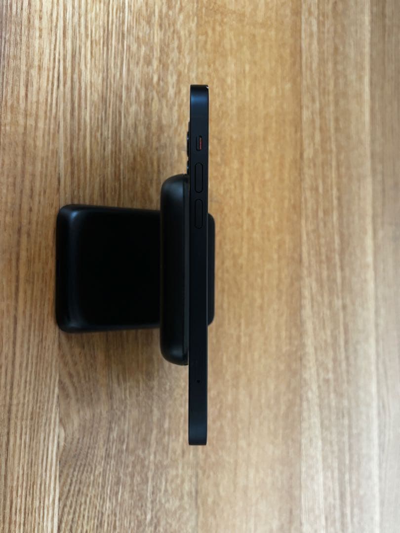 iPhone 12 ブラック 64GB SIMフリー 付属品完備 【動作良好】