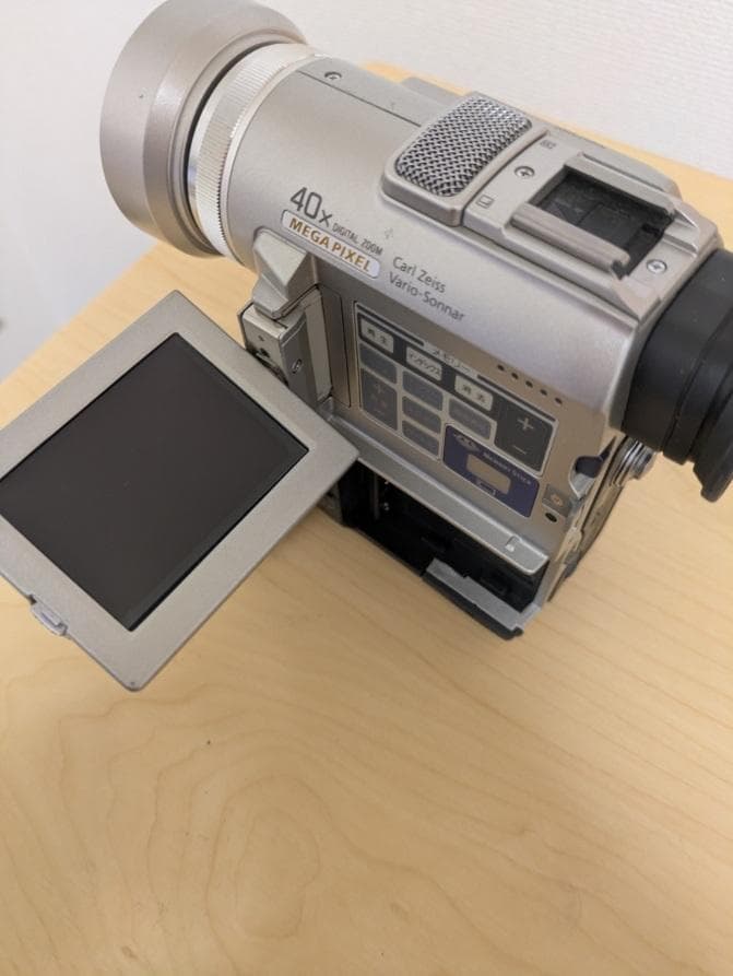 ビデオカメラ SONY HANDYCAM DCR-PC100