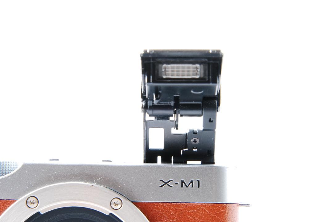 ■ 美品 ■ フジフィルム　FUJIFILM X-M1 ボディ