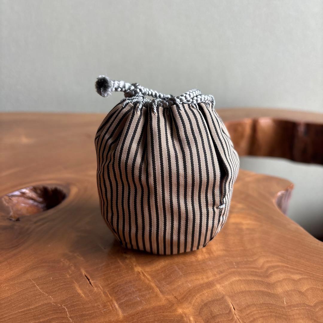備前焼 瓢型茶入 乗松俊行 茶道具 共箱 西陣織の仕覆付き（国司間道）