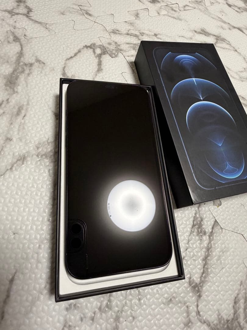 Apple iPhone 12 Pro Max SIMフリー