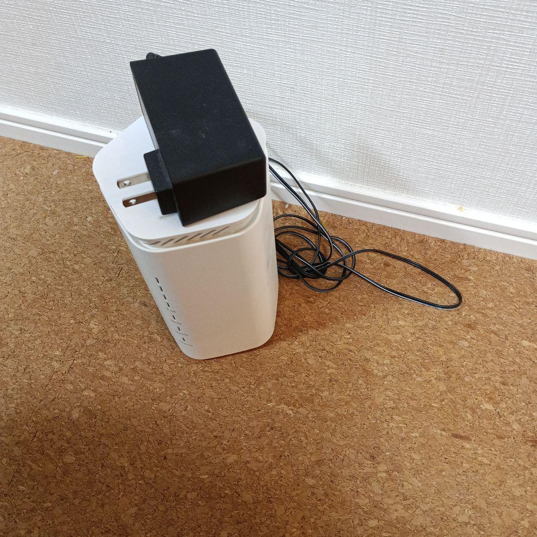 ホワイト無線LANルーター