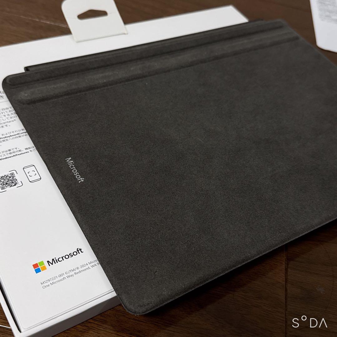 Surface Pro 13フレックス キーボード2082