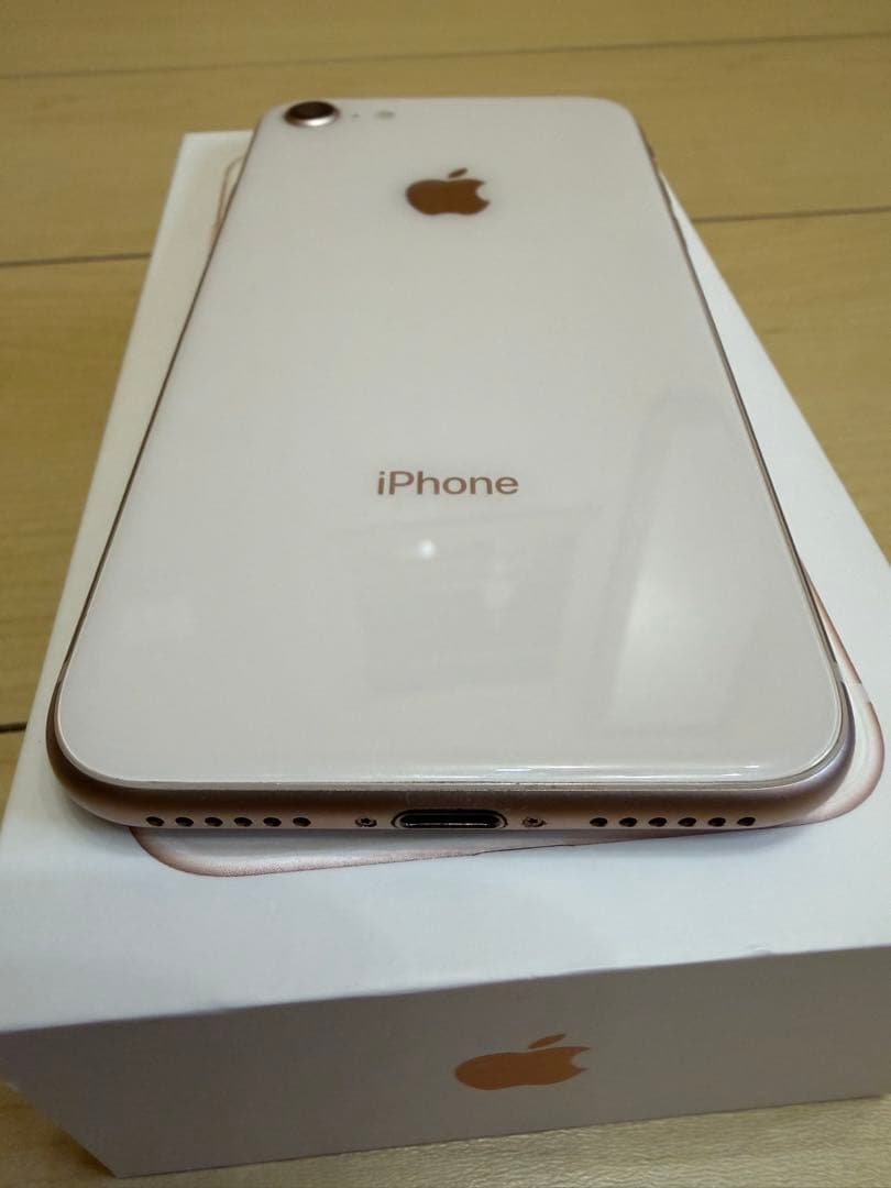 Apple iPhone 8 64GB ゴールド 本体