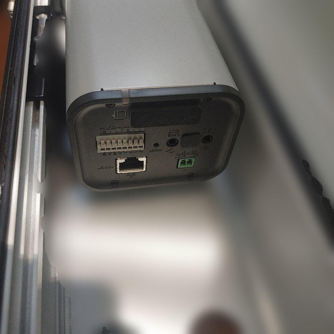 屋外ケース付き　防犯カメラ　キャノン　ネットワークカメラ　VB-M720F