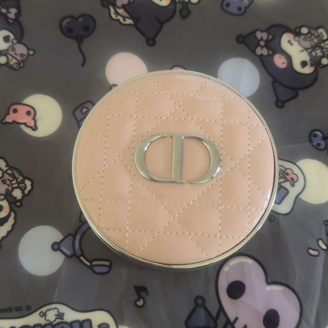 DIOR スキンフォーエヴァー　クッションファンデ　0Nニュートラル