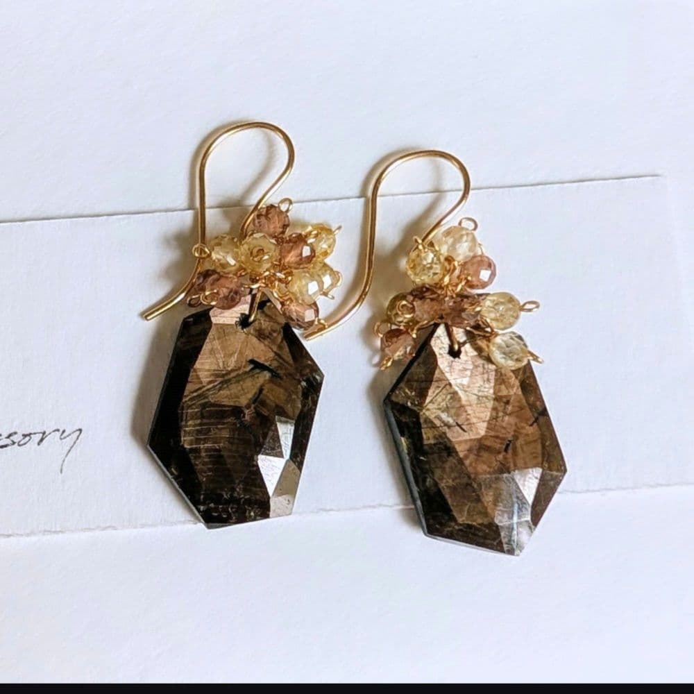 専用 シルキーサファイア ピアス