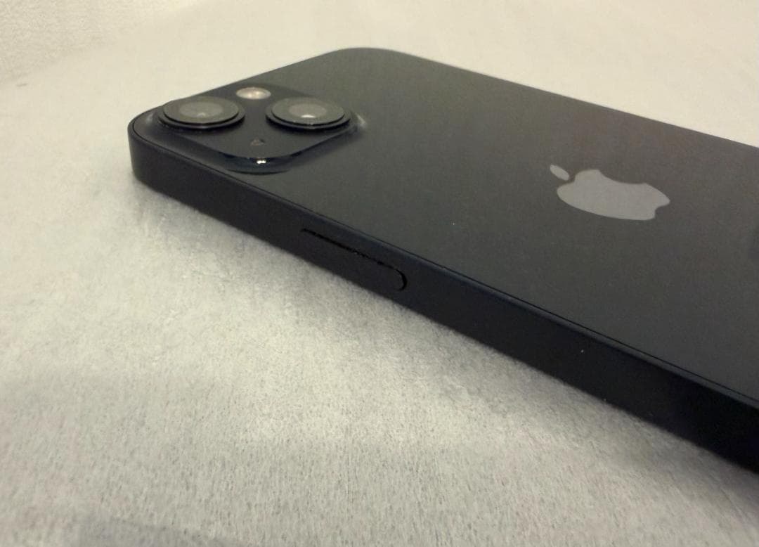 Apple iPhone 13 128GB ミッドナイト