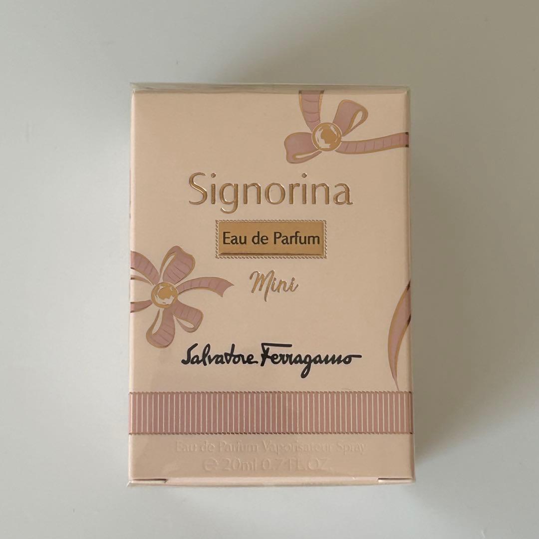 サルヴァトーレフェラガモ　香水　シニョリーナ　ミステリオーサ　20ml
