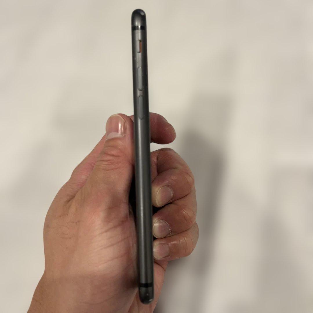 ブラック iPhone スマートフォン本体