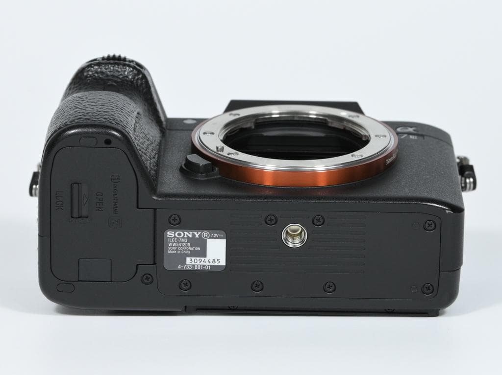 【美品】 ソニー　SONY α7 III ILCE-7M3 ボディ
