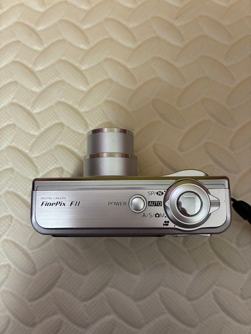 fujifilm&富士フイルム　f11 デジタルカメラ