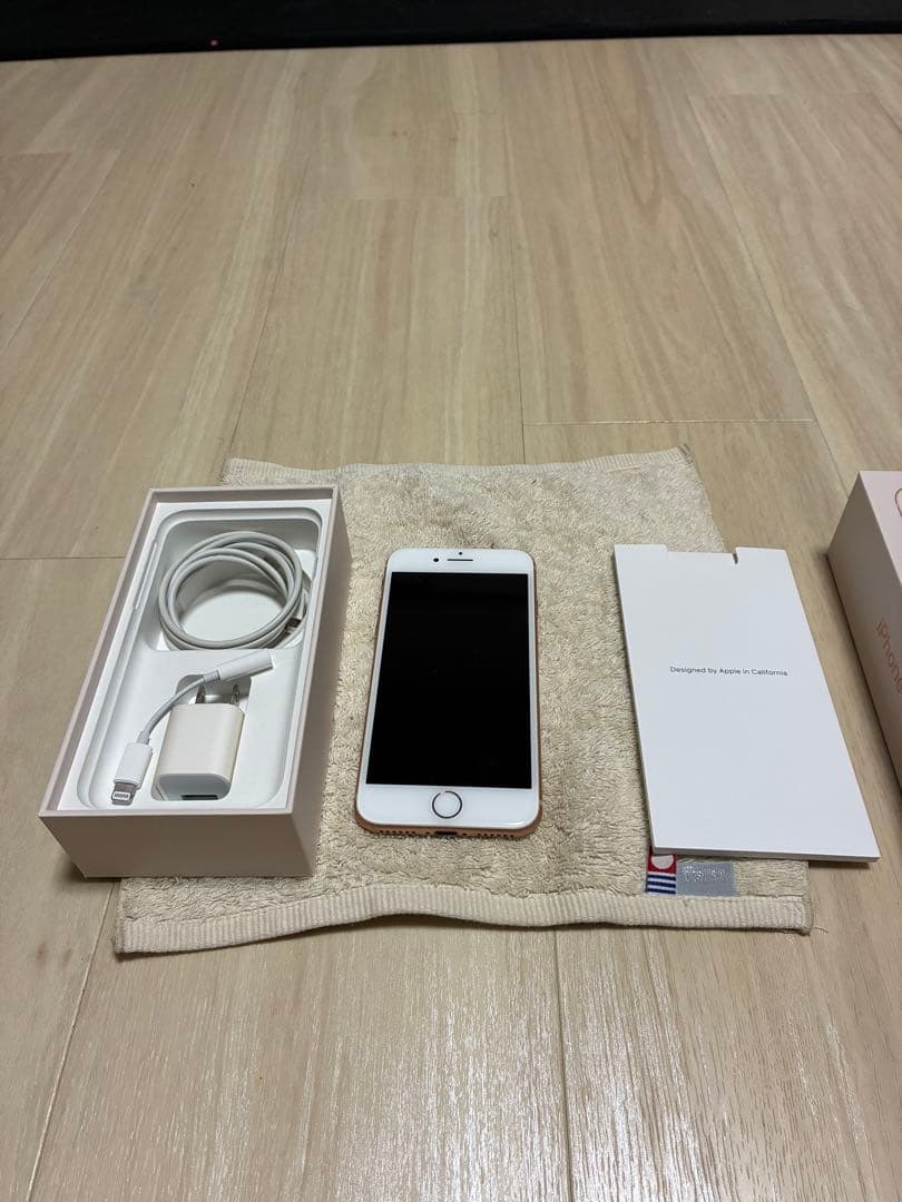 【レラさん専用】Apple iPhone 8 ゴールド 本体　256GB