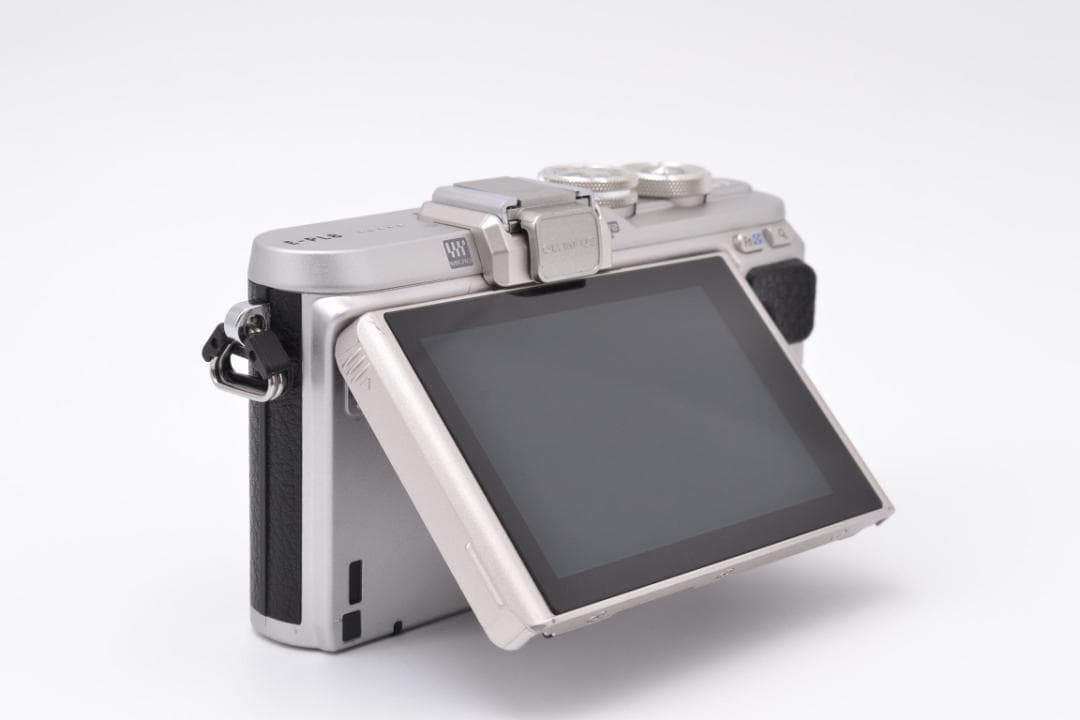 オリンパス　OLYMPUS E-PL8 14-42mmEZ レンズキット 現状品