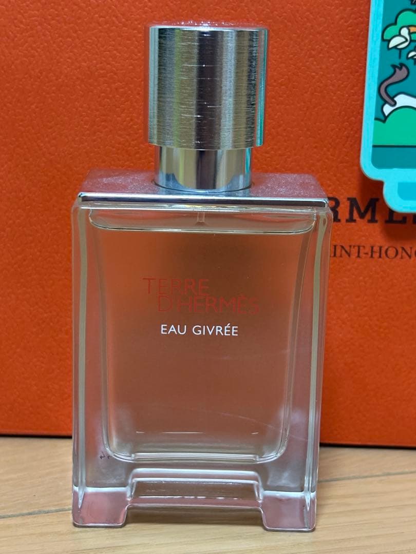 HERMES 香水　TERRE D'HERMES