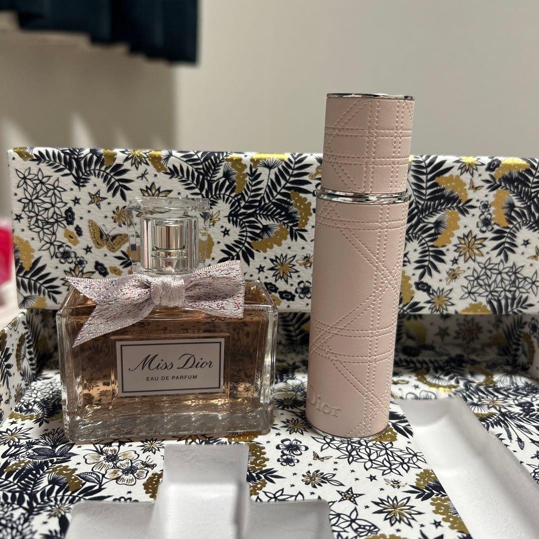 Miss Dior Eau de Parfum 50ml + ミニボトル