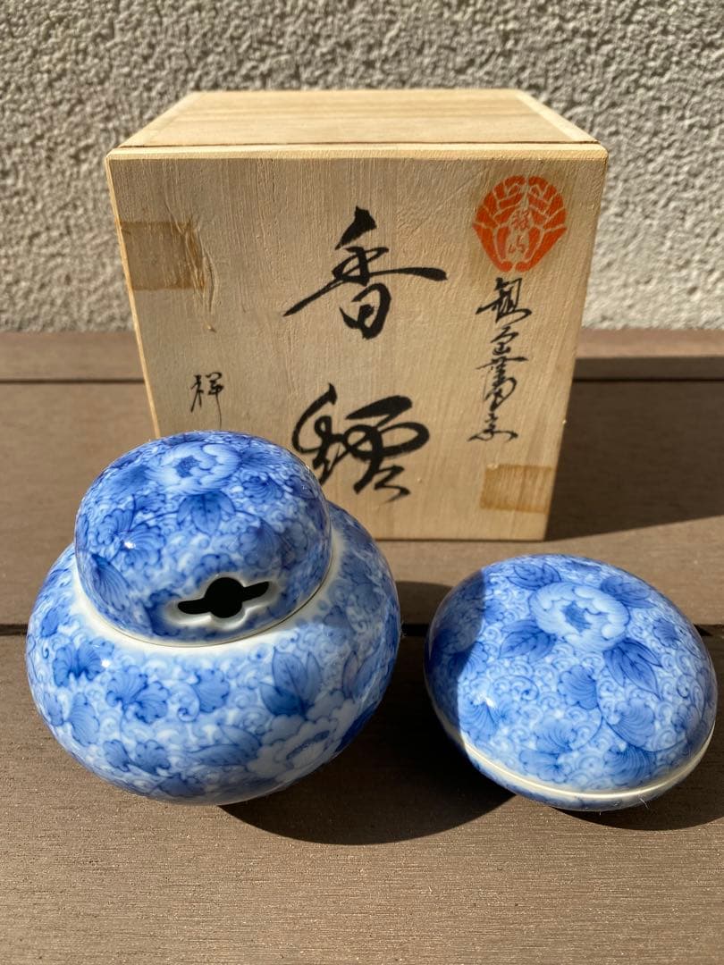 【鍋島藩窯系】市川祥山 香合｜気品ある造形美｜茶道具・共箱