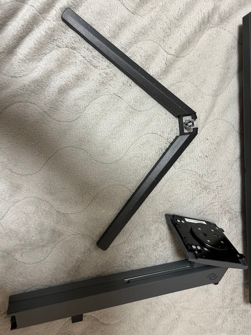 PHILIPS EVNIA 24.5インチ 240Hz ゲーミングモニター