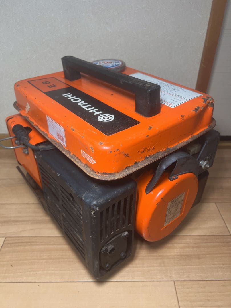 HITACHI 日立エンジン発電機 E8 引取限定埼玉県春日部市