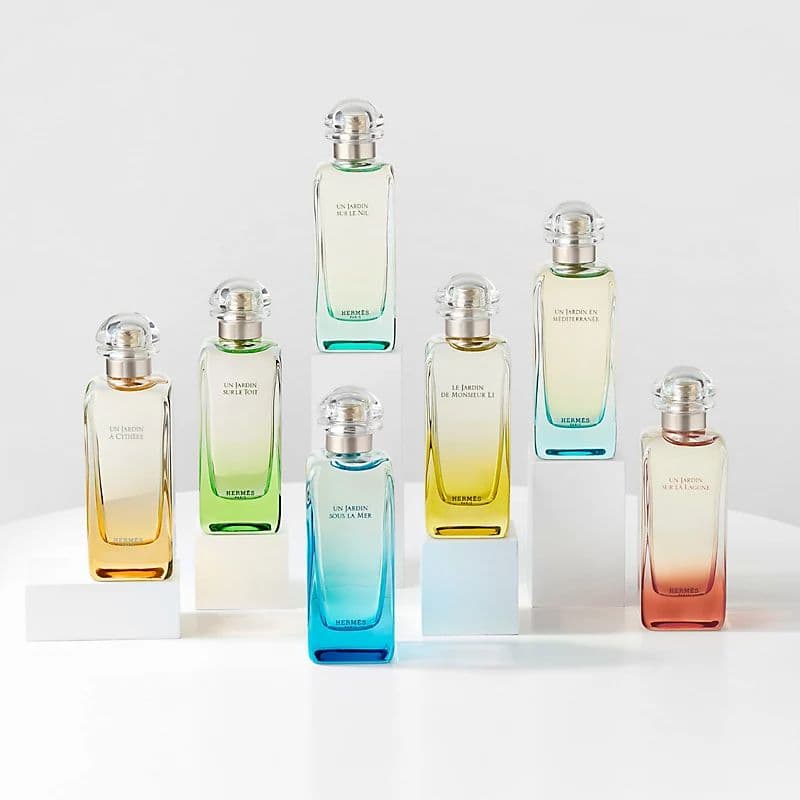 週末限定❗【新品】HERMES ♡ オードトワレ 珊瑚礁の庭 30ml 香水