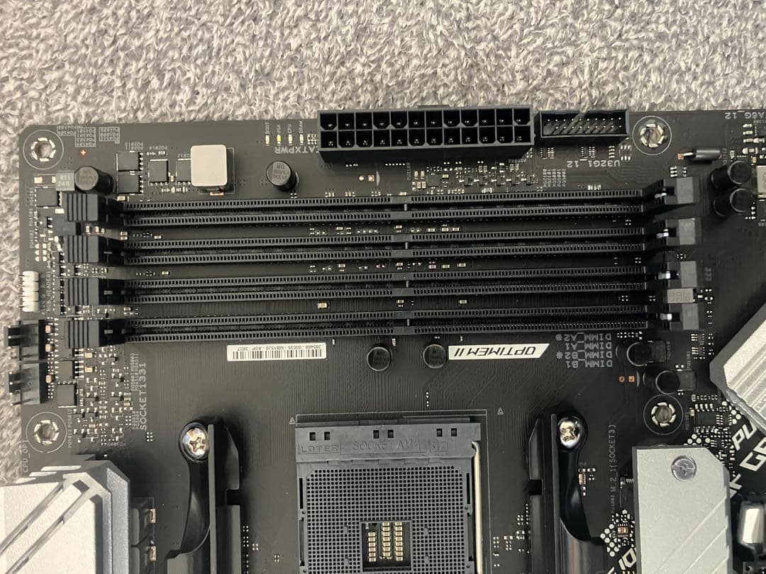 ASUS ROG STRIX B550-A GAMING マザーボード