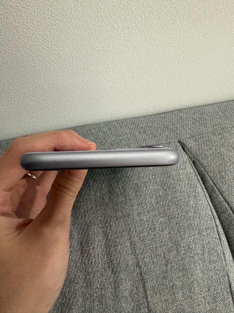Apple iPhone 11 パープル64GB バッテリー75%