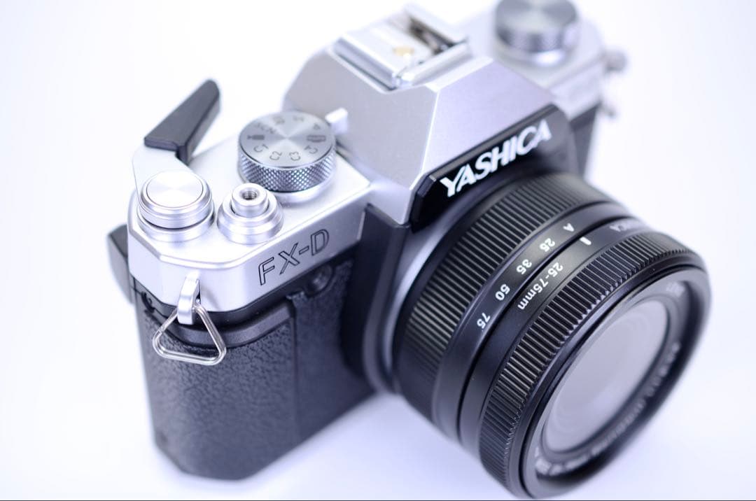 YASHICA FX-D100 ほぼ未使用｜デジタル×フィルム体験｜希少モデル