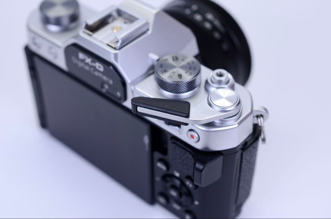 YASHICA FX-D100 ほぼ未使用｜デジタル×フィルム体験｜希少モデル