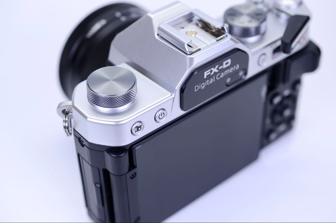 YASHICA FX-D100 ほぼ未使用｜デジタル×フィルム体験｜希少モデル