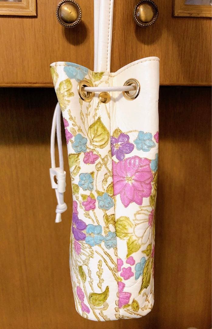 【姫路・姫革細工】巾着バッグ 伝統工芸品 花柄 白鞣革　（盛花　ピンク）