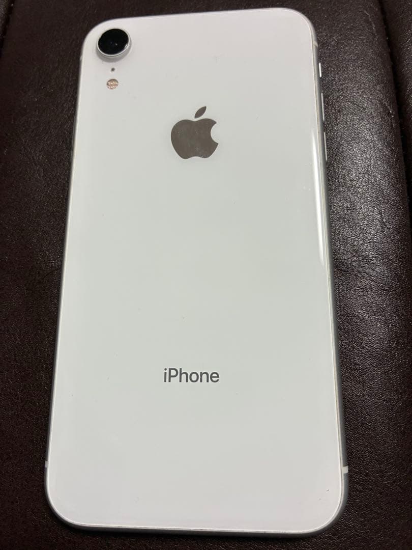 Apple iPhone XR ホワイト 本体　128GB