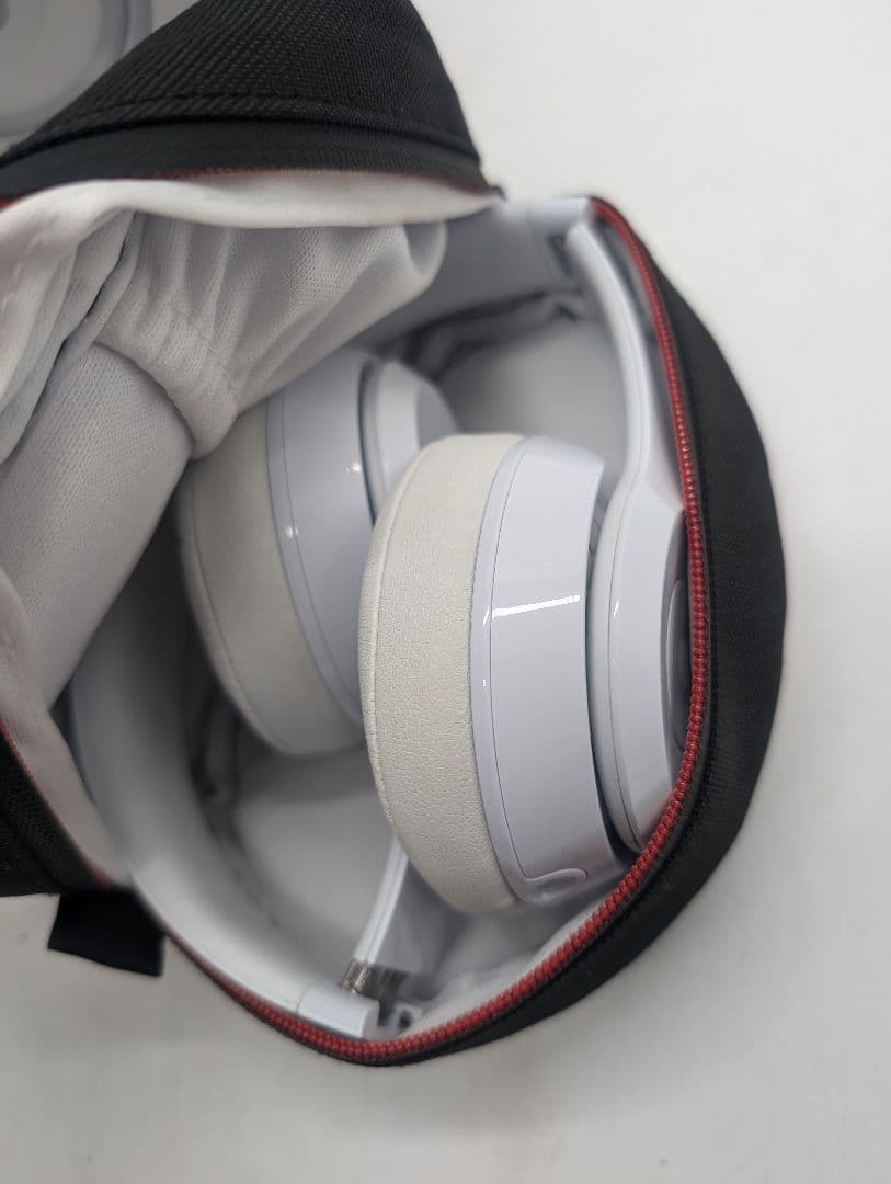 （M.H）beats solo3 wireless ホワイト