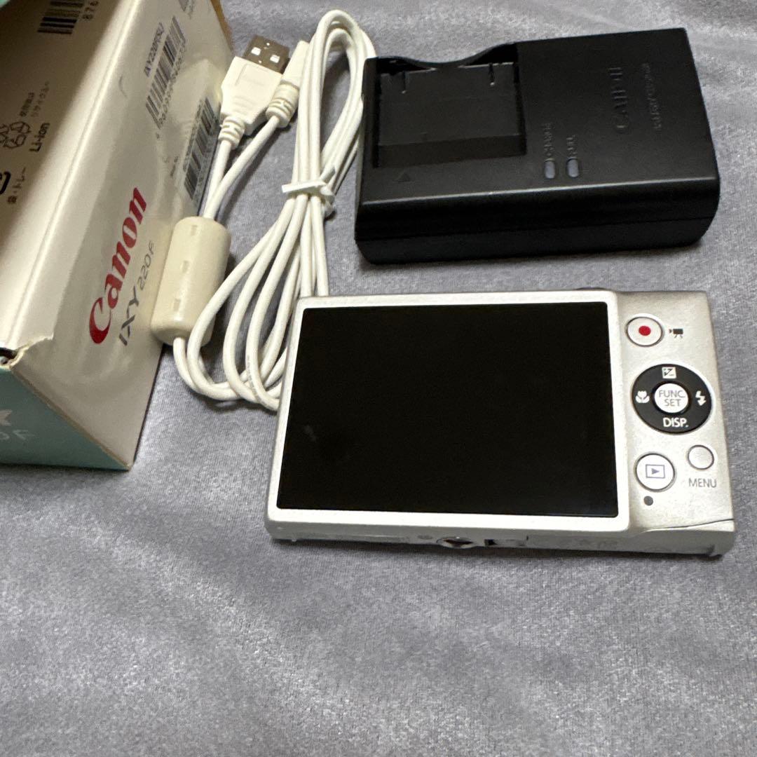 Canon IXY220F デジタルカメラ レトロ　シルバー