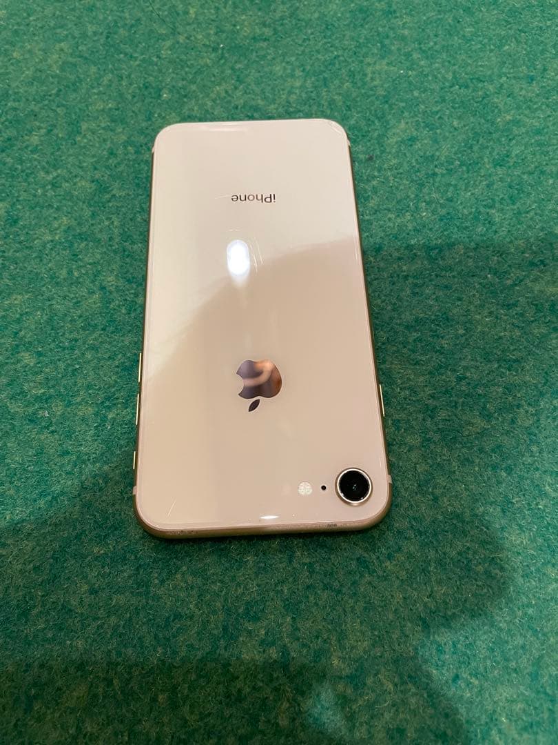 Apple iPhone 8 64GB　美品　バッテリ正規品94%