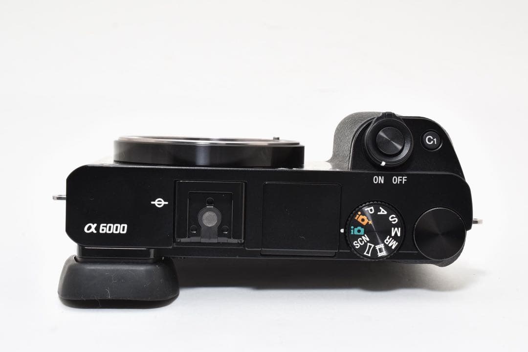 SONY α6000 APS-C ミラーレス一眼カメラ 本体