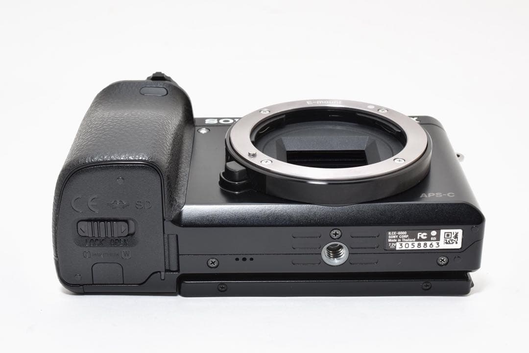 SONY α6000 APS-C ミラーレス一眼カメラ 本体