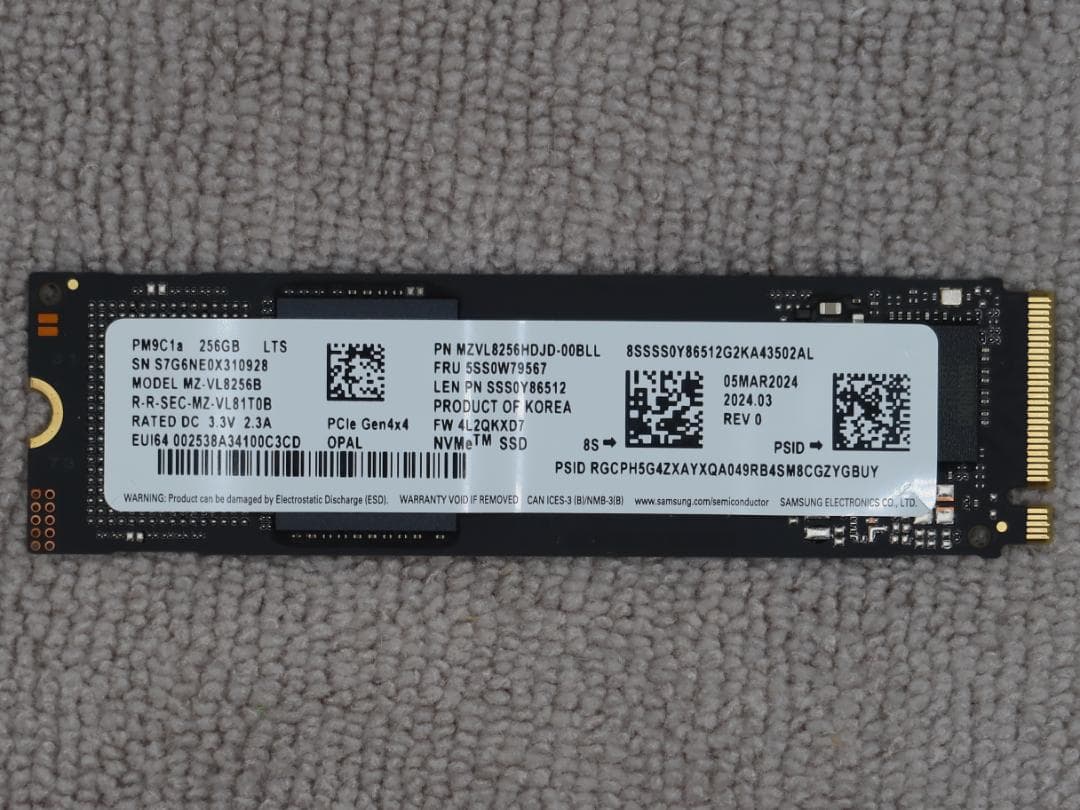 内蔵型SSD SAMSUNG MZ-VL856B(256GB) S7G6NE0X310928