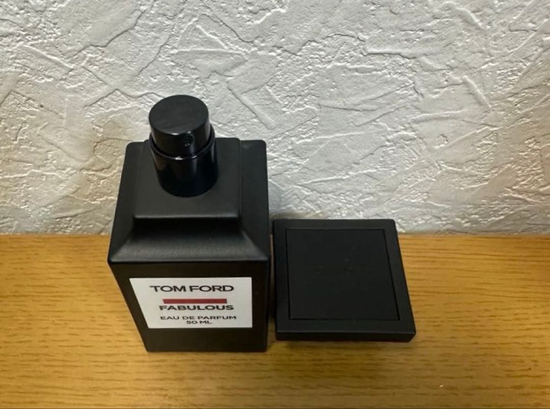 トムフォード ファビュラス オードパルファム 50ml