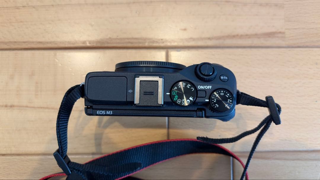 CANON EOS M3　標準レンズ／単焦点レンズセット