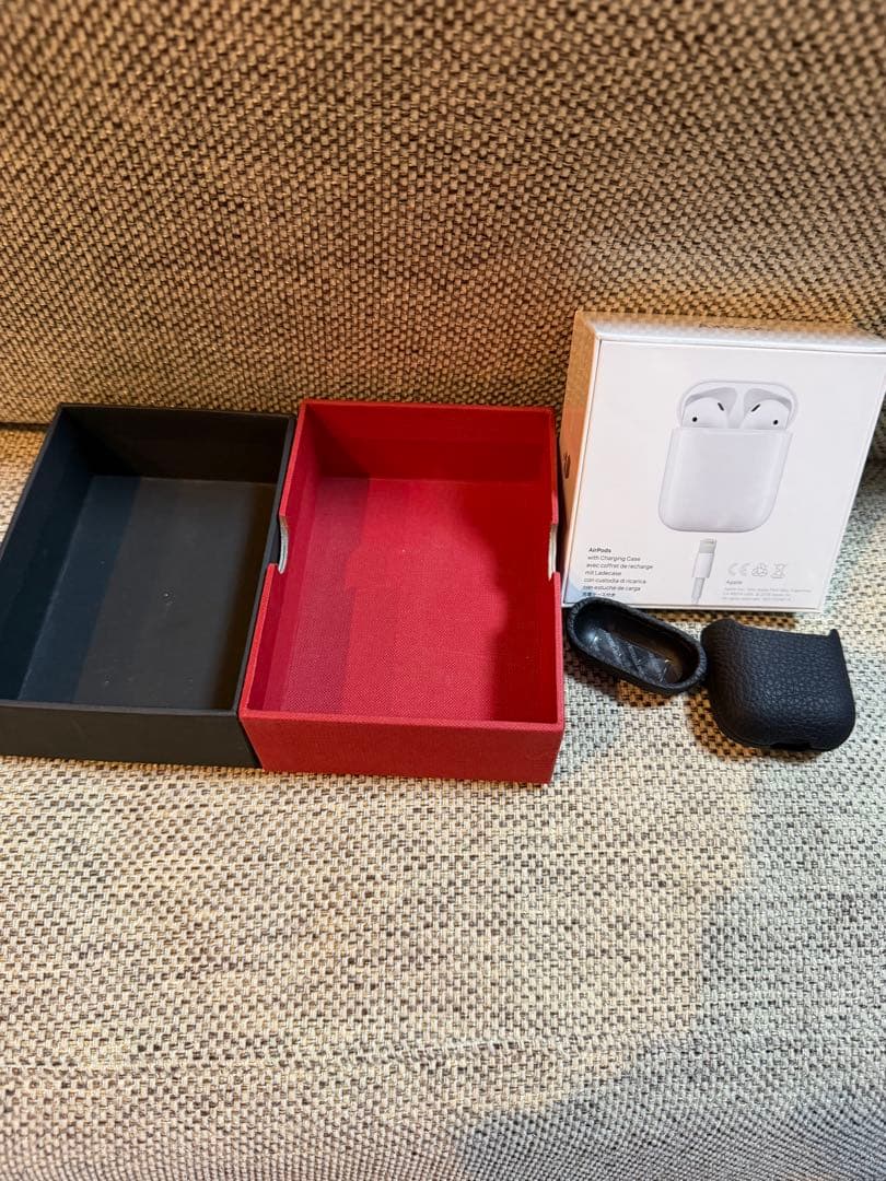 ひ*ね様 未開封 AirPods 第二世代MV7N2/Aボナベンチュラセット