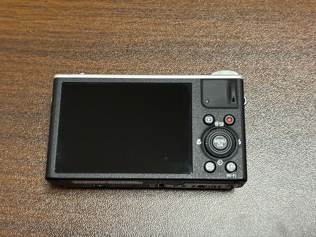 デジタルカメラ FUJIFILM XQ2