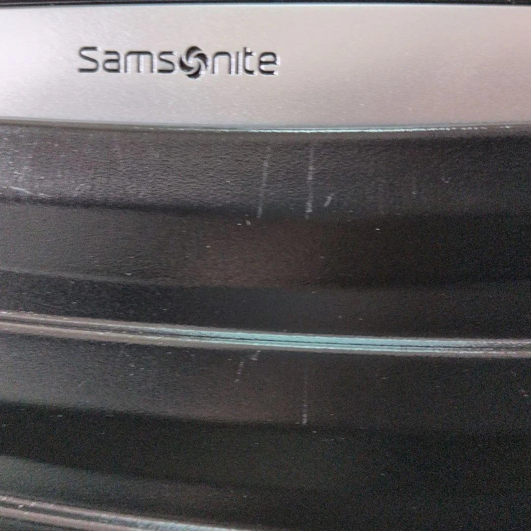 Samsonite 大型 キャリーケース TSAロック付き　使用１回のみ　拡張可