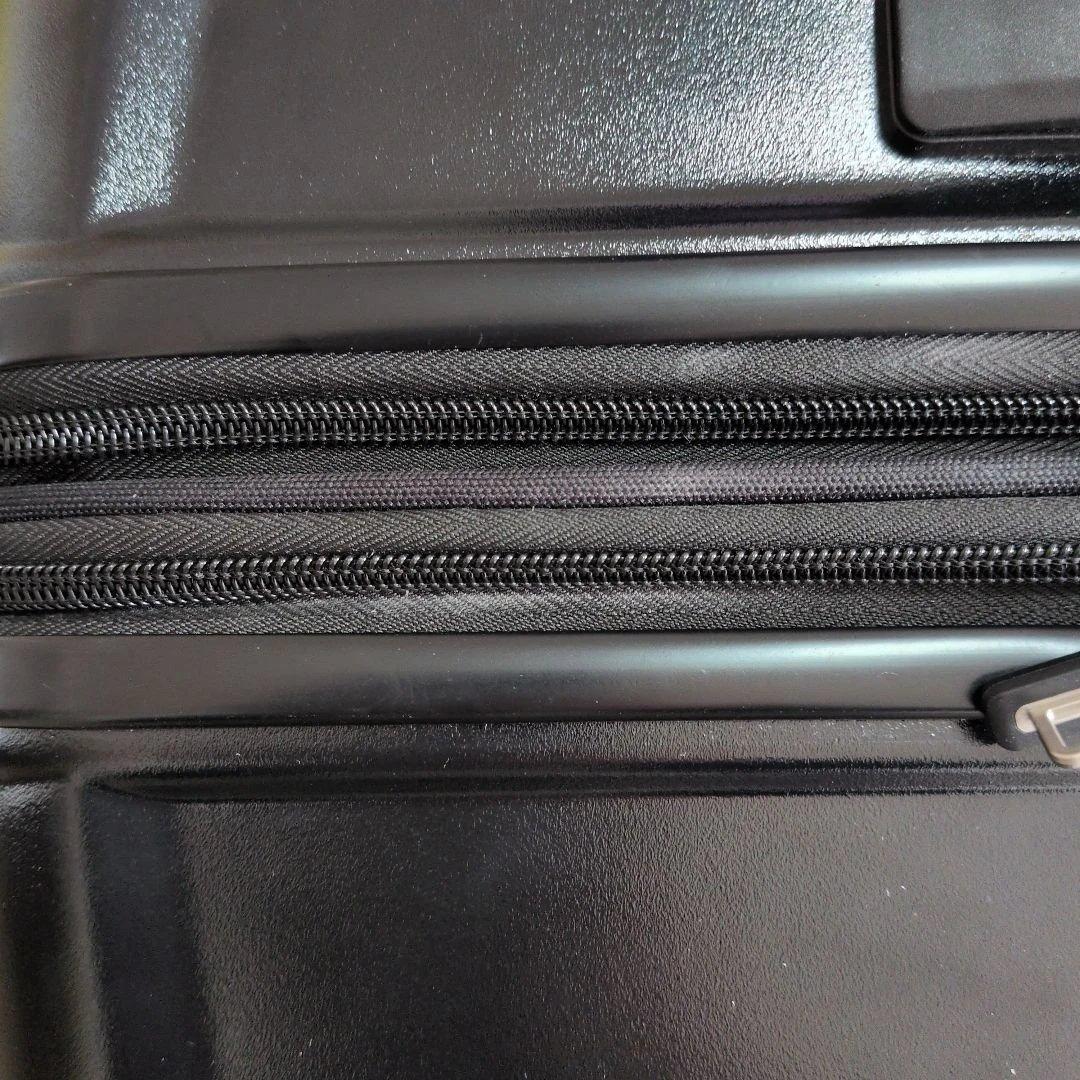 Samsonite 大型 キャリーケース TSAロック付き　使用１回のみ　拡張可
